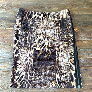 Woman animal print stretch pencil skirt mini NWT size 4